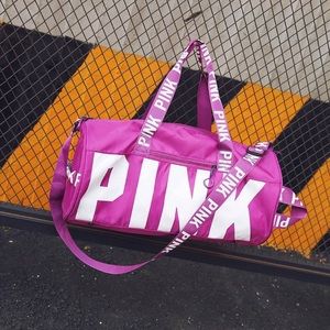 Pink duffle bag ❌sold